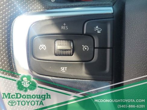 Used 2025 Chevrolet Blazer LT AWD/4WD image 30