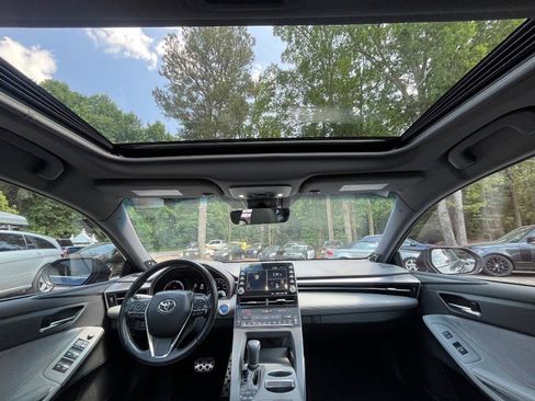 Used 2019 Toyota Avalon XSE w/ Four Season Floor Mat Package FWD image 25