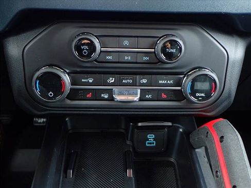 New 2025 Ford Bronco Heritage Edition image 18