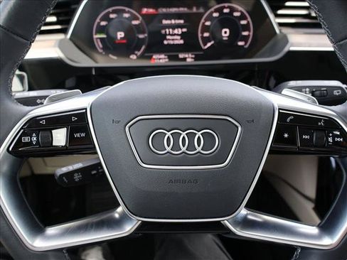Used 2024 Audi Q8 e-tron Premium Plus w/ Premium Plus Package AWD/4WD image 16