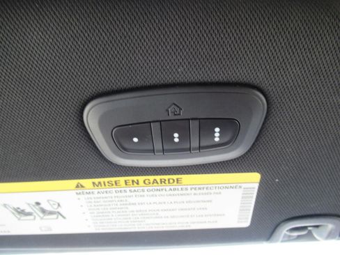 Used 2020 Chrysler Pacifica Touring-L w/ S Appearance Package FWD image 27