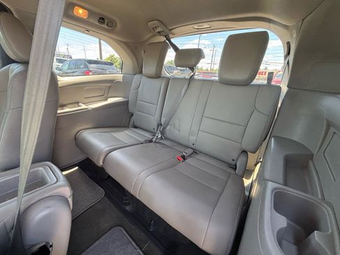 Used 2015 Honda Odyssey EX-L image 16