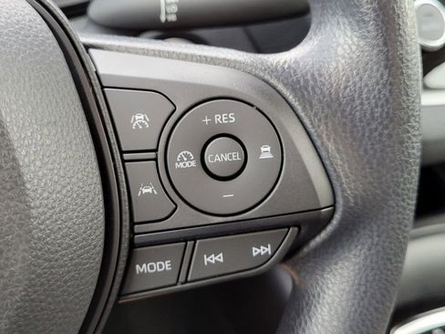 Used 2023 Toyota Corolla LE w/ LE Convenience Package FWD image 9