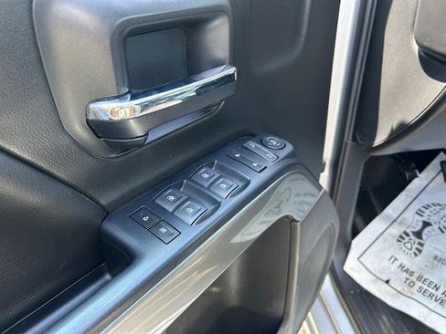 Used 2018 Chevrolet Silverado 1500 LT w/ All Star Edition RWD image 10