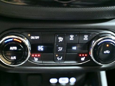 Used 2023 Chevrolet TrailBlazer LT w/ Convenience Package image 34