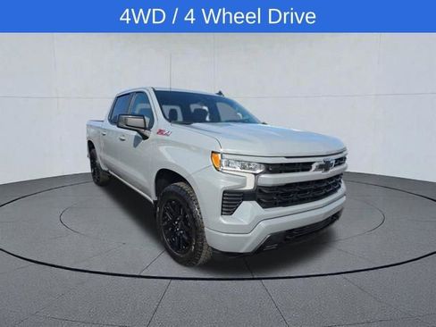 Used 2024 Chevrolet Silverado 1500 RST AWD/4WD image 8