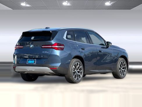 Used 2026 BMW X3 xDrive30 w/ Premium Package image 8