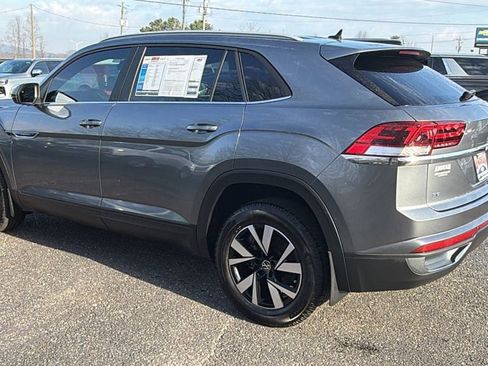 Used 2021 Volkswagen Atlas Cross Sport SE image 7