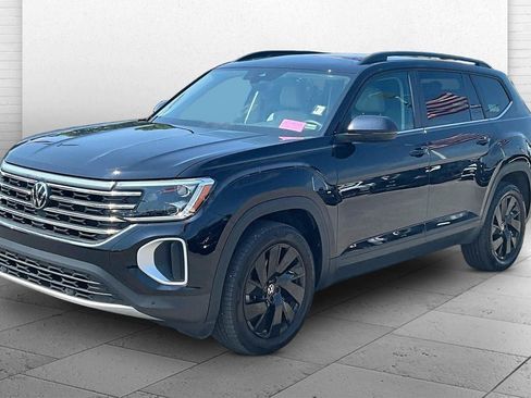 Used 2024 Volkswagen Atlas SE AWD/4WD image 10