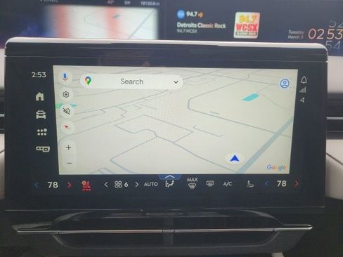 Certified 2024 Lincoln Nautilus Reserve w/ Equipment Group 202A image 33