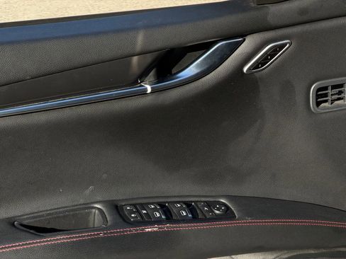 Used 2019 Maserati Ghibli S Q4 image 11