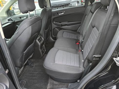 Used 2018 Ford Edge SE AWD/4WD image 12