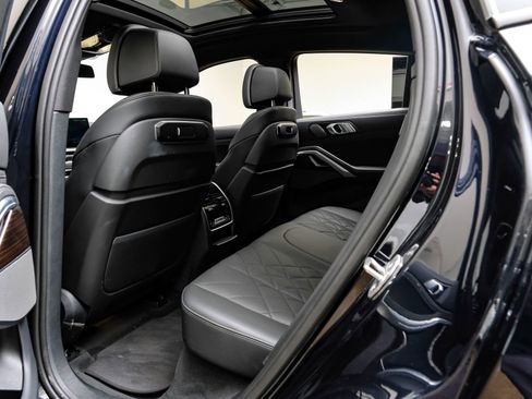 Used 2025 BMW X6 xDrive40i w/ Climate Comfort Package image 42