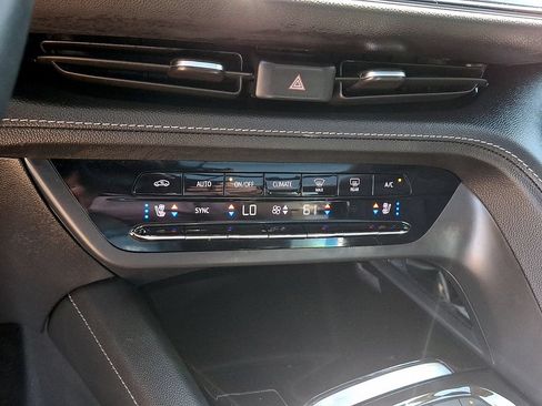 Certified 2023 Buick Envision Avenir AWD/4WD image 16