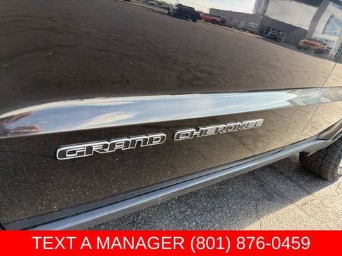 Used 2020 Jeep Grand Cherokee Laredo AWD/4WD image 21