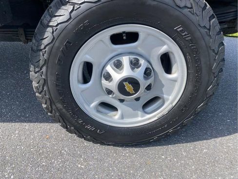 Used 2020 Chevrolet Silverado 2500 W/T w/ WT Convenience Package image 6