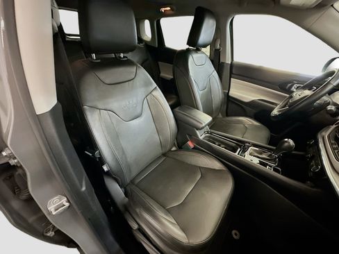 Used 2022 Jeep Compass Limited image 31