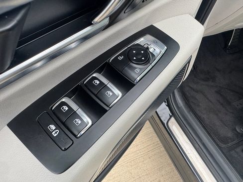 Used 2024 Kia Telluride SX image 12