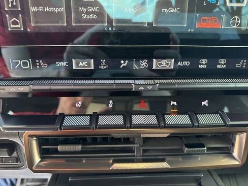 Used 2025 GMC Hummer EV 3X image 31