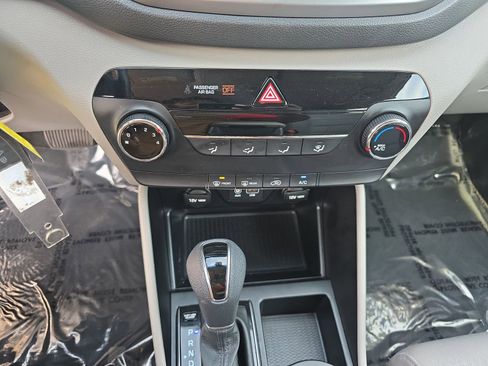 Used 2016 Hyundai Tucson SE w/ Option Group 02 image 23
