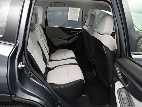 Used 2023 Subaru Forester AWD/4WD image 36