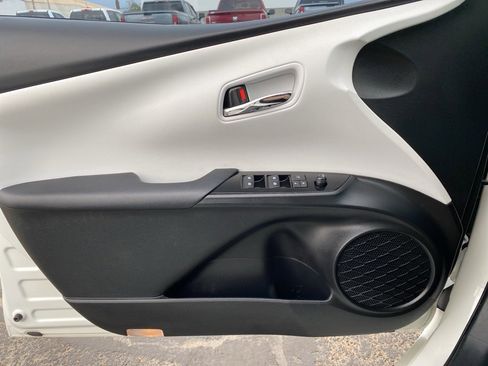 Used 2017 Toyota Prius Four Touring image 34