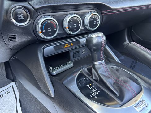 Used 2017 MAZDA MX-5 Miata Grand Touring image 24