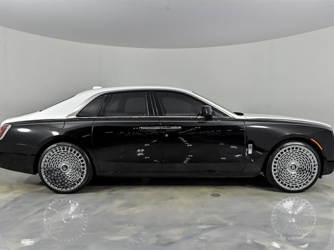 Used 2022 Rolls-Royce Ghost AWD/4WD image 11