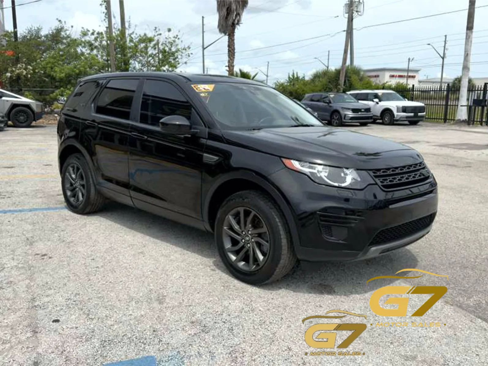 Used 2019 Land Rover Discovery Sport SE AWD/4WD image 6