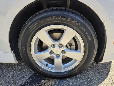 Used 2014 Chevrolet Cruze LT w/ All-Star Edition FWD image 43