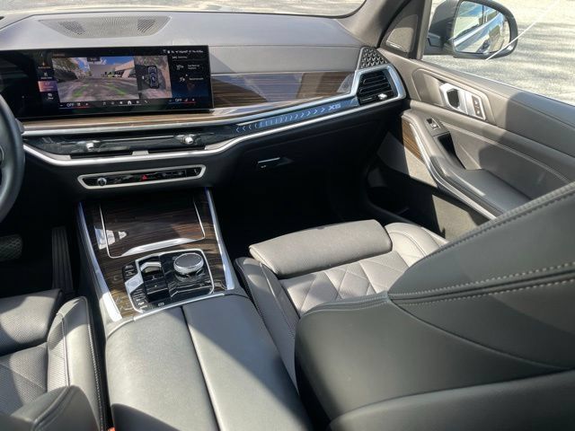 Certified 2024 BMW X5 xDrive40i w/ Premium Package AWD/4WD image 10