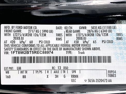 Used 2024 Ford F250 Platinum image 17