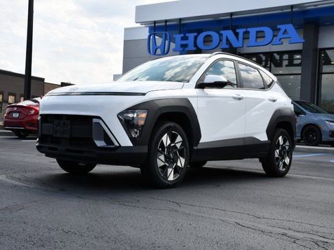 Used 2024 Hyundai Kona SEL image 3