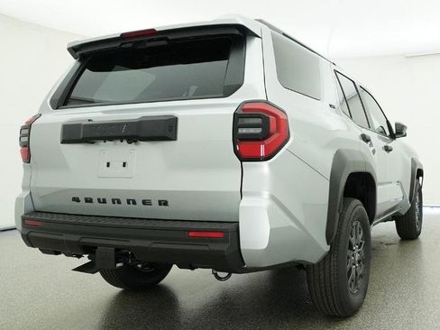 New 2026 Toyota 4Runner SR5 RWD image 5
