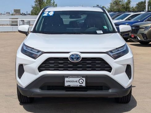 Used 2024 Toyota RAV4 LE AWD/4WD image 9