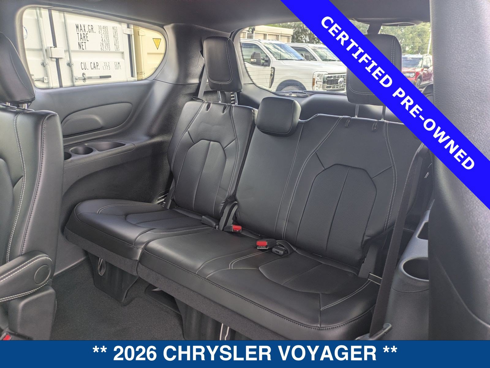 Used 2026 Chrysler Voyager LX FWD image 17