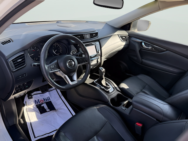 Used 2017 Nissan Rogue SL AWD/4WD image 12