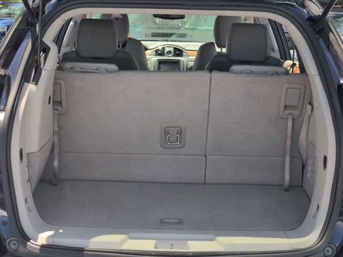 Used 2011 Buick Enclave CXL FWD image 26