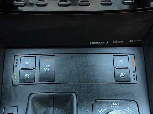 Used 2022 Lexus IS 300 AWD w/ Premium Package image 39