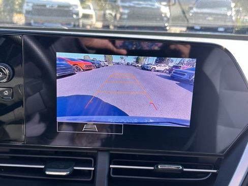 Used 2024 Chevrolet Trax RS w/ Driver Confidence Package image 24