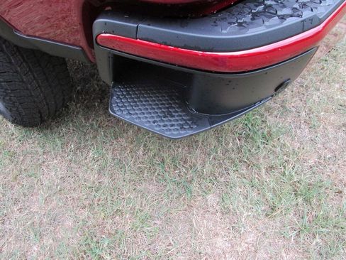 New 2026 GMC Canyon Elevation w/ Convenience Package image 16