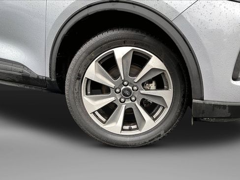 Used 2024 Ford Escape Platinum AWD/4WD image 2