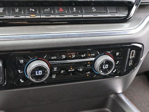 Used 2024 Chevrolet Silverado 2500 High Country w/ Technology Package AWD/4WD image 19