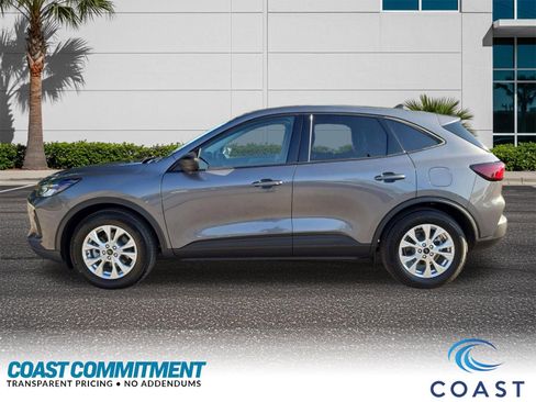 Used 2025 Ford Escape Active w/ Tech Pack #1 FWD image 9