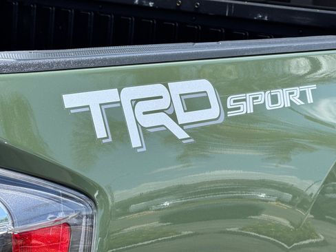 Used 2021 Toyota Tacoma TRD Sport w/ Technology Package RWD image 33