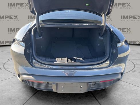 Used 2022 Porsche Taycan image 29