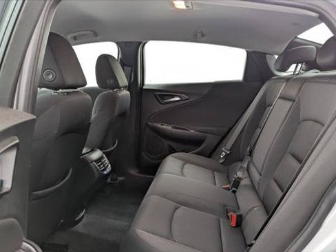 Used 2022 Chevrolet Malibu LT FWD image 17