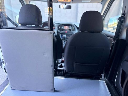 Used 2021 RAM ProMaster City Tradesman SLT w/ Window Group 05 FWD image 35