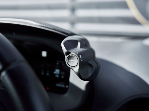 Used 2023 McLaren Artura image 51