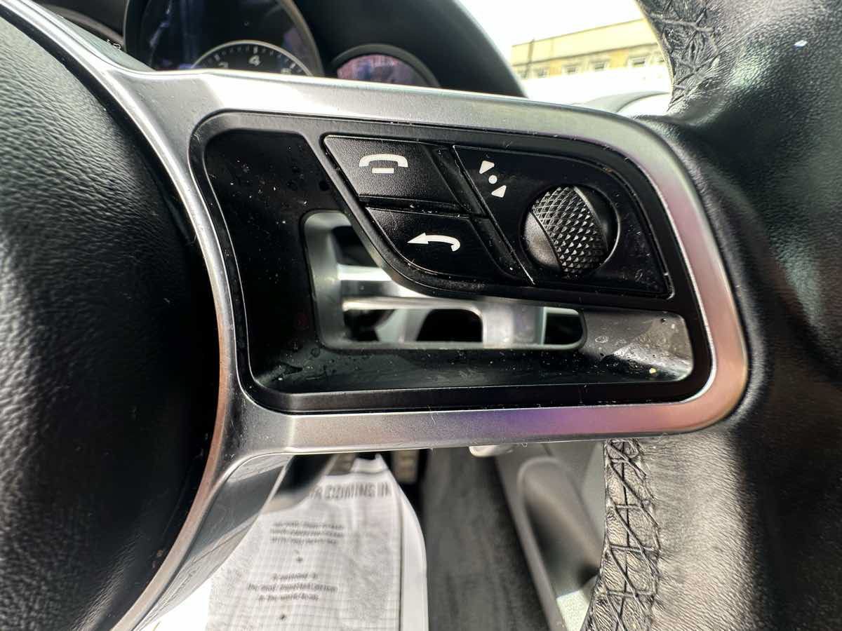 Used 2017 Porsche Cayenne AWD/4WD image 16